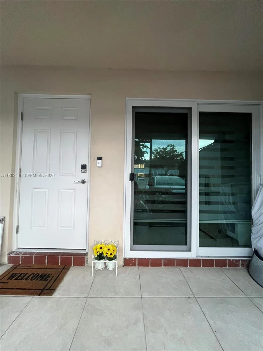 5387 Sw 40th Ave 103, Dania Beach, Florida 33314, Dania Beach, Florida 33314, 2 Bedrooms Bedrooms, 1 Room Rooms,2 BathroomsBathrooms,Residential,For Sale,5387 Sw 40th Ave 103, Dania Beach, Florida 33314,A11882118
