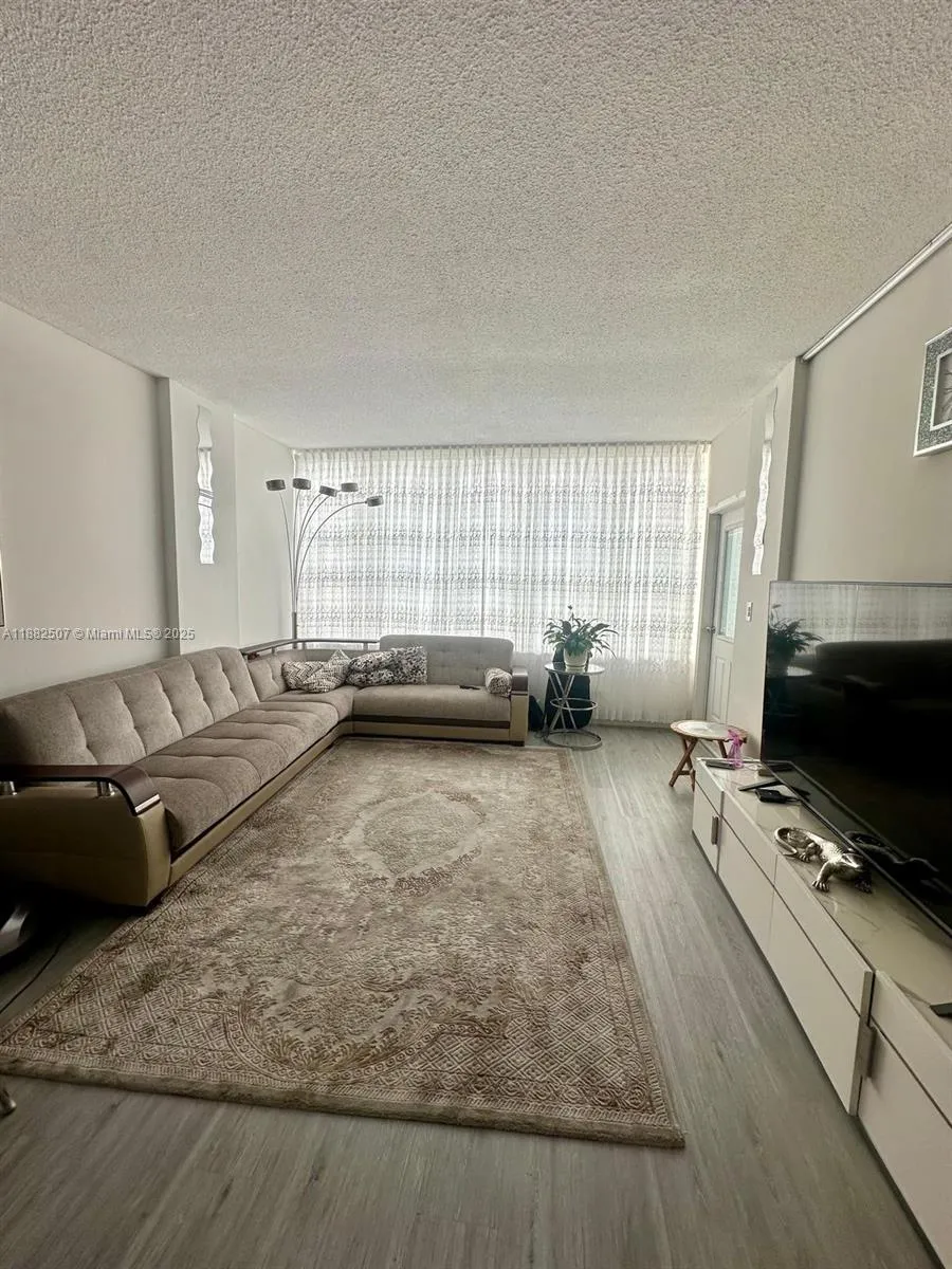 1825 S Ocean Dr Ph-6, Hallandale Beach, Florida 33, Hallandale Beach, Florida 33009, 1 Bedroom Bedrooms, ,1 BathroomBathrooms,Residential,For Sale,1825 S Ocean Dr Ph-6, Hallandale Beach, Florida 33,A11882507