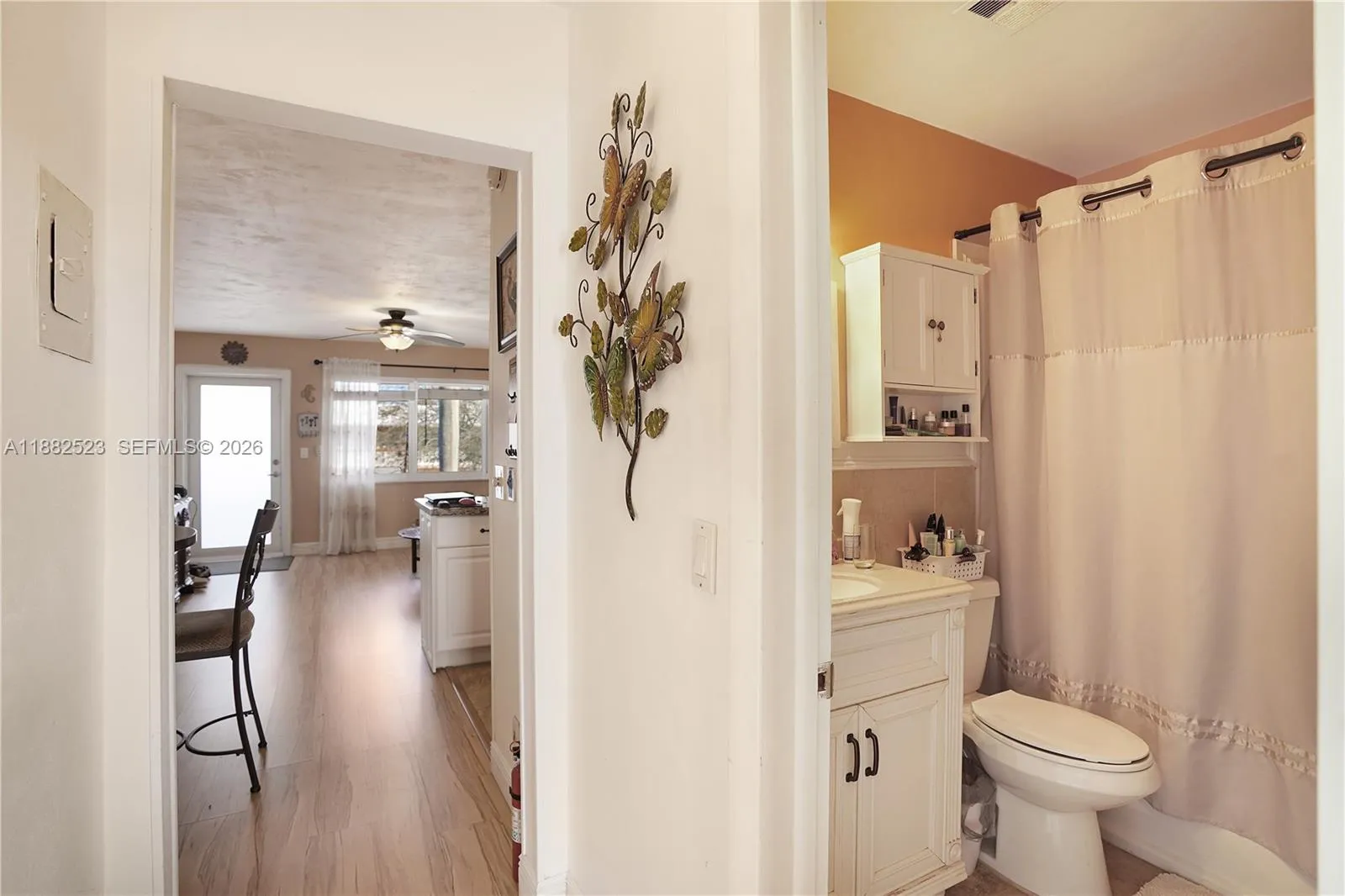 1000 Sw 11th Ave 17e, Hallandale Beach, Florida 33, Hallandale Beach, Florida 33009, 1 Bedroom Bedrooms, ,1 BathroomBathrooms,Residential Lease,For Rent,1000 Sw 11th Ave 17e, Hallandale Beach, Florida 33,A11882523