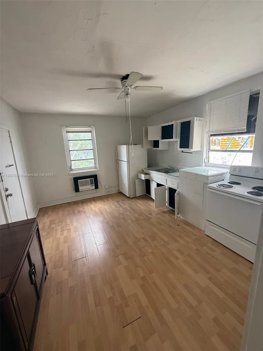5 N Federal Hwy 1, Dania Beach, Florida 33004, Dania Beach, Florida 33004, 1 Bedroom Bedrooms, ,1 BathroomBathrooms,Residential Lease,For Rent,5 N Federal Hwy 1, Dania Beach, Florida 33004,A11882539