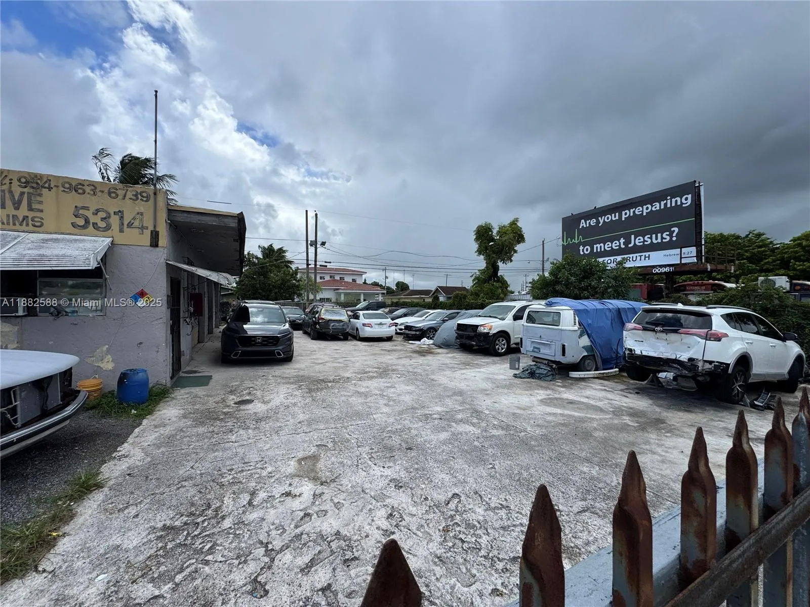 5314 Pembroke Rd, West Park, Florida 33021, West Park, Florida 33021, ,Commercial Sale,For Sale,5314 Pembroke Rd, West Park, Florida 33021,A11882588