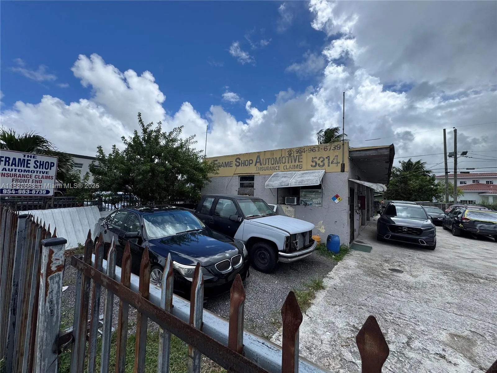 5314 Pembroke Rd, West Park, Florida 33021, West Park, Florida 33021, ,Commercial Sale,For Sale,5314 Pembroke Rd, West Park, Florida 33021,A11882588