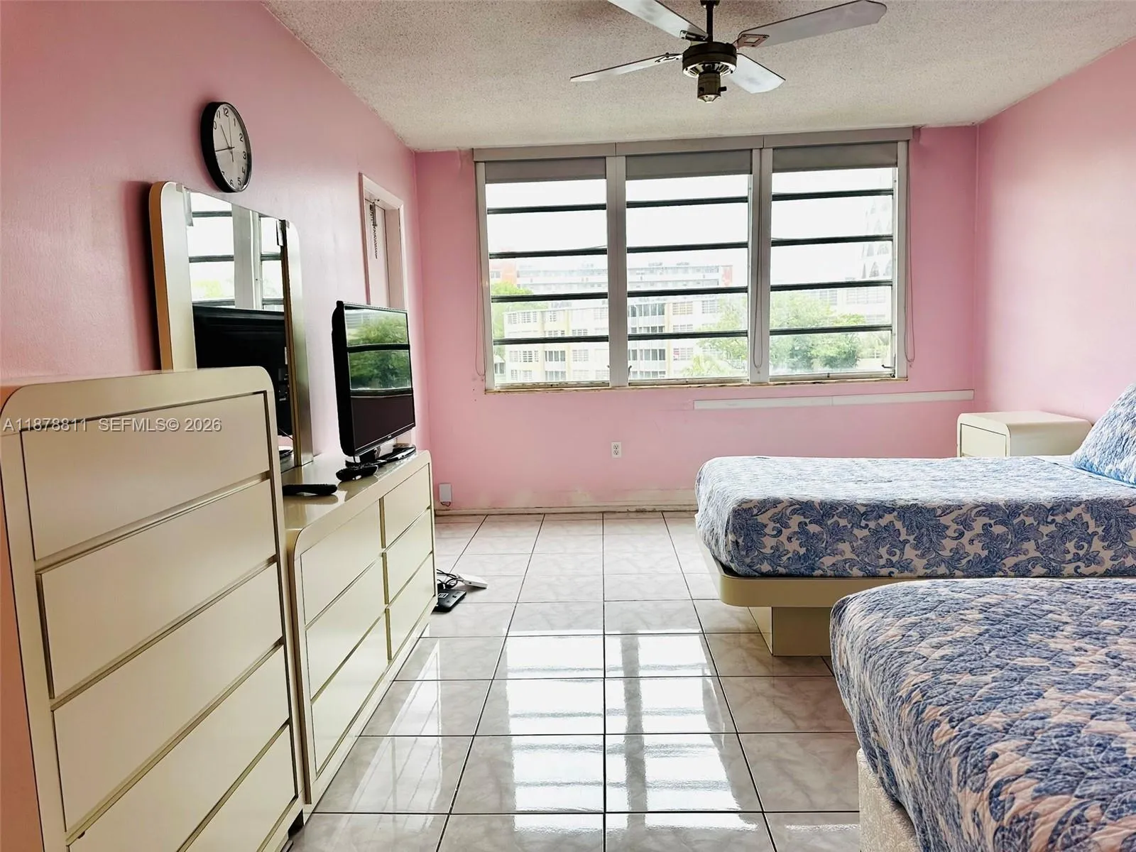 1690 Ne 191st St 305-1, Miami, Florida 33179, Miami, Florida 33179, 1 Bedroom Bedrooms, ,1 BathroomBathrooms,Residential,For Sale,1690 Ne 191st St 305-1, Miami, Florida 33179,A11878811