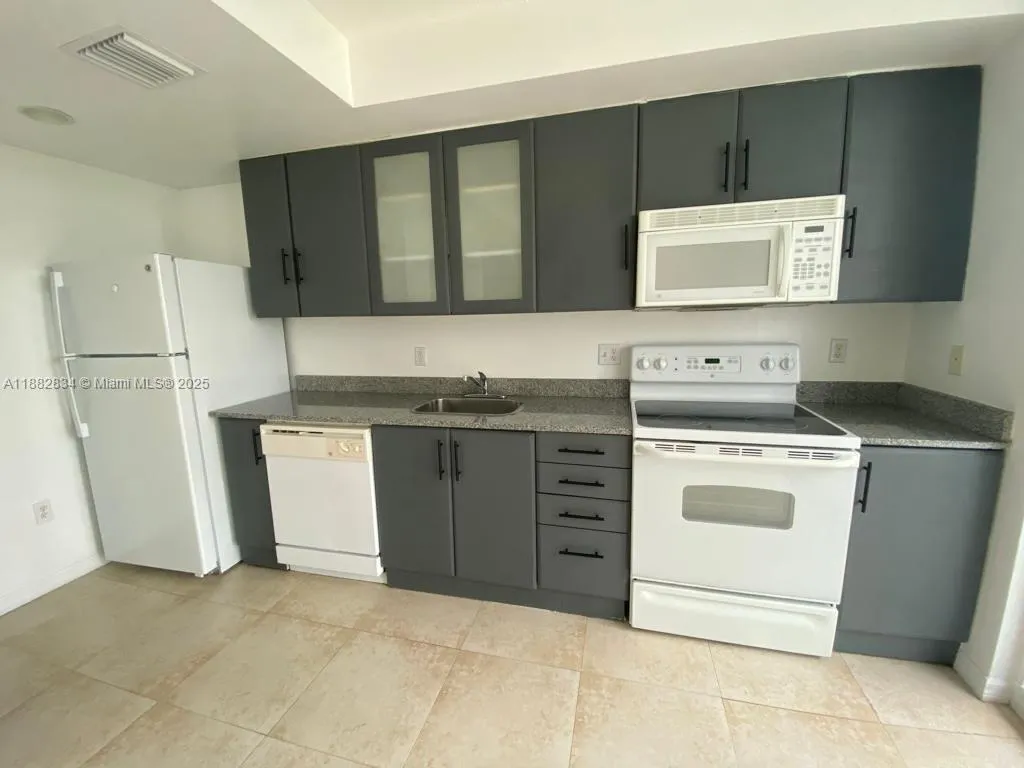 275 Ne 18th St 507, Miami, Florida 33132, Miami, Florida 33132, ,1 BathroomBathrooms,Residential Lease,For Rent,275 Ne 18th St 507, Miami, Florida 33132,A11882834