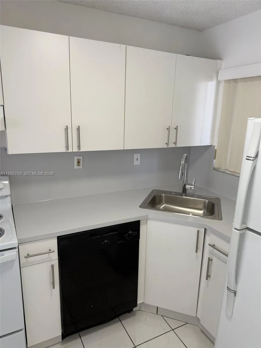 2680 W 76 Street 204, Hialeah, Florida 33016, Hialeah, Florida 33016, 2 Bedrooms Bedrooms, ,1 BathroomBathrooms,Residential,For Sale,2680 W 76 Street 204, Hialeah, Florida 33016,A11882729