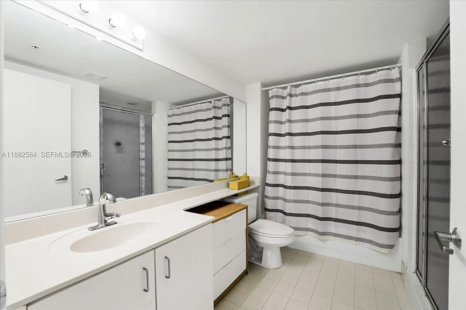 650 West Ave 704, Miami Beach, Florida 33139, Miami Beach, Florida 33139, 2 Bedrooms Bedrooms, ,2 BathroomsBathrooms,Residential,For Sale,650 West Ave 704, Miami Beach, Florida 33139,A11882584