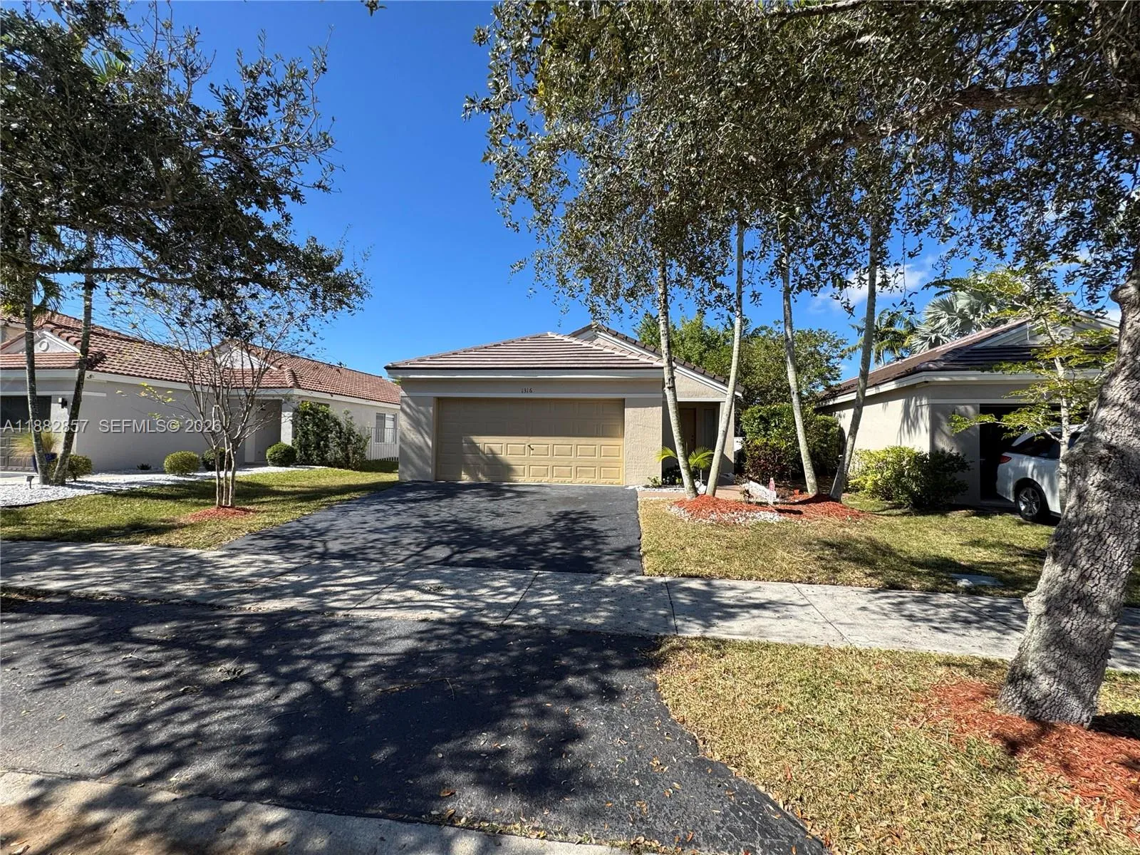 1316 Majesty Ter, Weston, Florida 33327, Weston, Florida 33327, 3 Bedrooms Bedrooms, 1 Room Rooms,2 BathroomsBathrooms,Residential,For Sale,1316 Majesty Ter, Weston, Florida 33327,A11882857