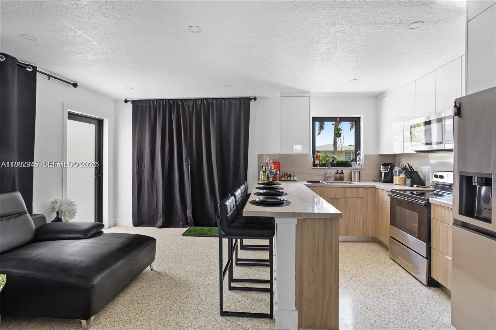 70 Ne 186th Ter, Miami, Florida 33179, Miami, Florida 33179, ,Residential Income,For Sale,70 Ne 186th Ter, Miami, Florida 33179,A11882945