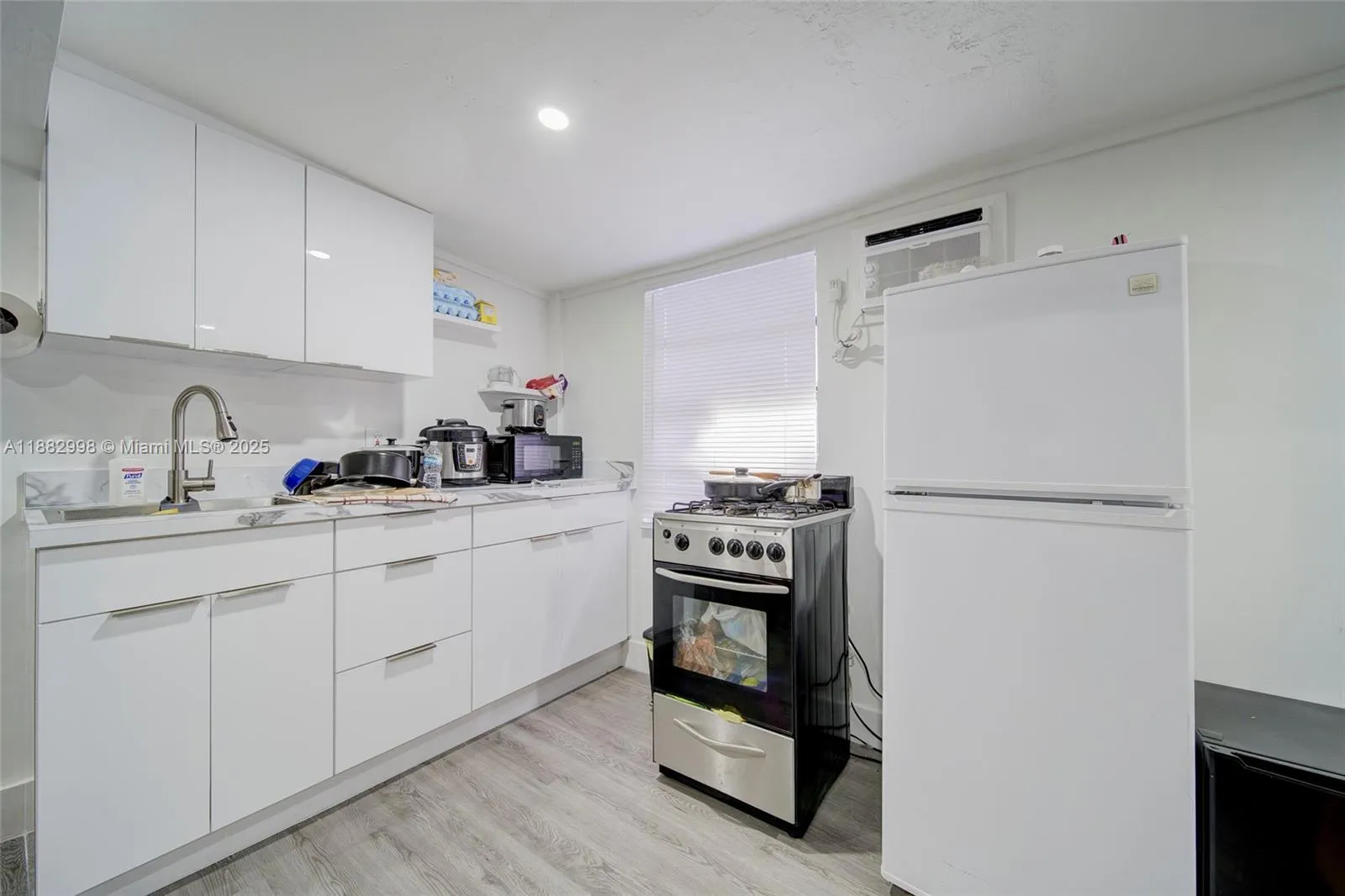 Assisted Living Facility Business & Real Estat, Miami, Florida 33055, 9 Bedrooms Bedrooms, ,6 BathroomsBathrooms,Residential,For Sale,Assisted Living Facility Business & Real Estat,A11882998