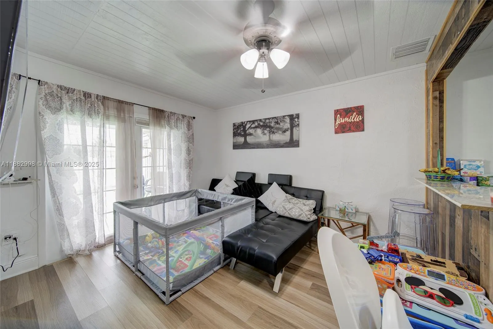 Assisted Living Facility Business & Real Estat, Miami, Florida 33055, 9 Bedrooms Bedrooms, ,6 BathroomsBathrooms,Residential,For Sale,Assisted Living Facility Business & Real Estat,A11882998