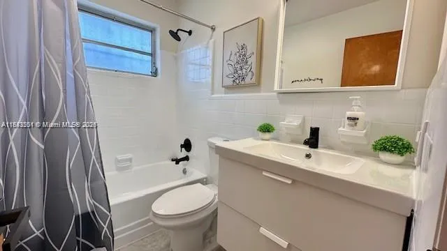 1801 Nw 5th St, Miami, Florida 33125, Miami, Florida 33125, ,Residential Income,For Sale,1801 Nw 5th St, Miami, Florida 33125,A11883201