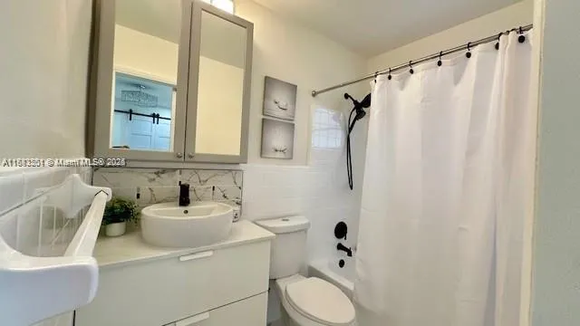 1801 Nw 5th St, Miami, Florida 33125, Miami, Florida 33125, ,Residential Income,For Sale,1801 Nw 5th St, Miami, Florida 33125,A11883201