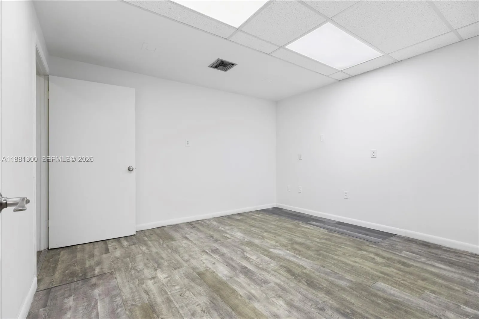 1740 Nw 93 Av 1740, Doral, Florida 33172, Doral, Florida 33172, ,Commercial Lease,For Rent,1740 Nw 93 Av 1740, Doral, Florida 33172,A11881300