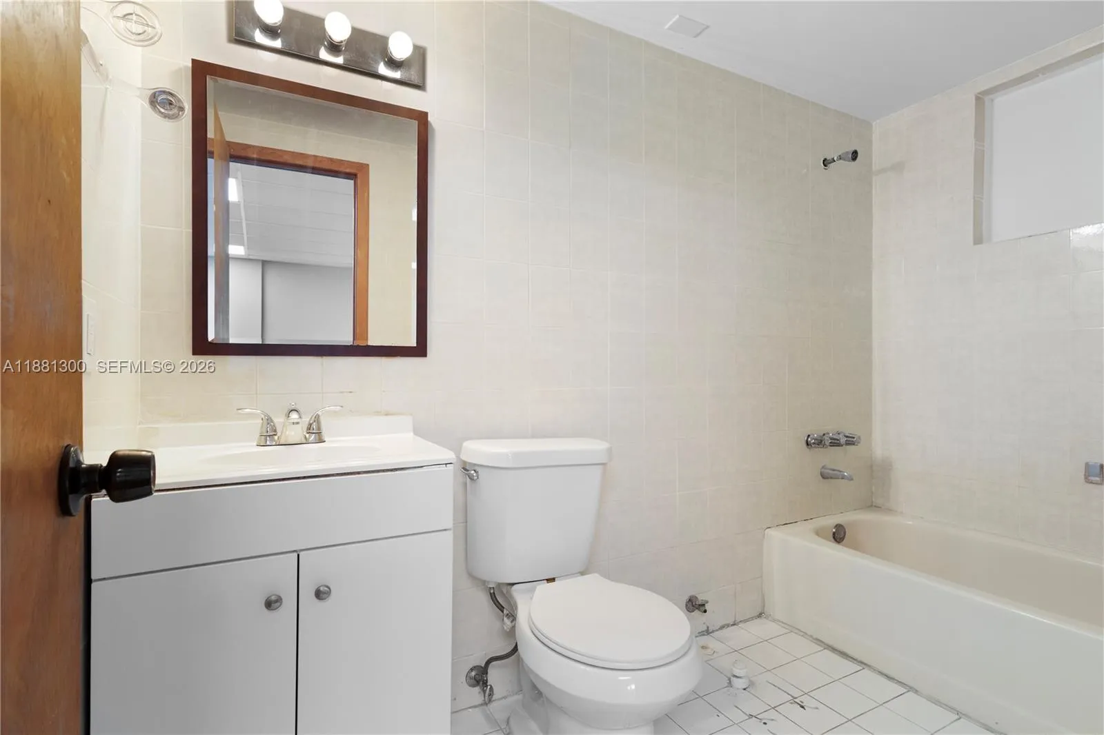 1740 Nw 93 Av 1740, Doral, Florida 33172, Doral, Florida 33172, ,Commercial Lease,For Rent,1740 Nw 93 Av 1740, Doral, Florida 33172,A11881300