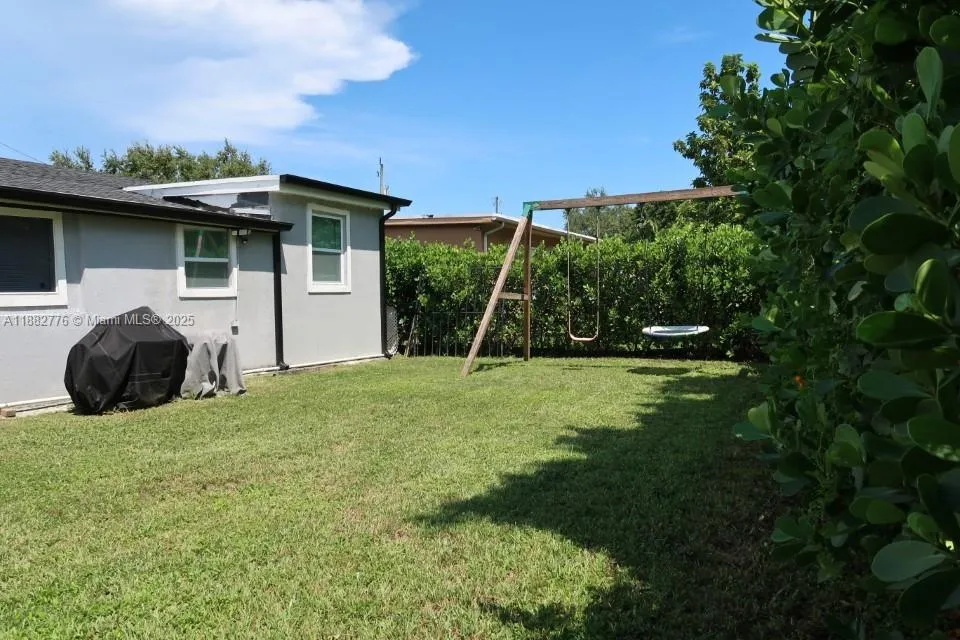 1336 Nw 38th St 1, Miami, Florida 33142, Miami, Florida 33142, 3 Bedrooms Bedrooms, ,2 BathroomsBathrooms,Residential Lease,For Rent,1336 Nw 38th St 1, Miami, Florida 33142,A11882776