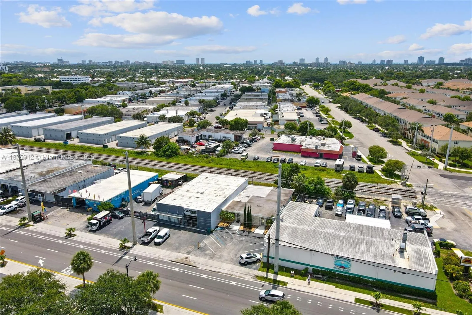 552 S Dixie Hwy E, Pompano Beach, Florida 33060, Pompano Beach, Florida 33060, ,Commercial Sale,For Sale,552 S Dixie Hwy E, Pompano Beach, Florida 33060,A11875312