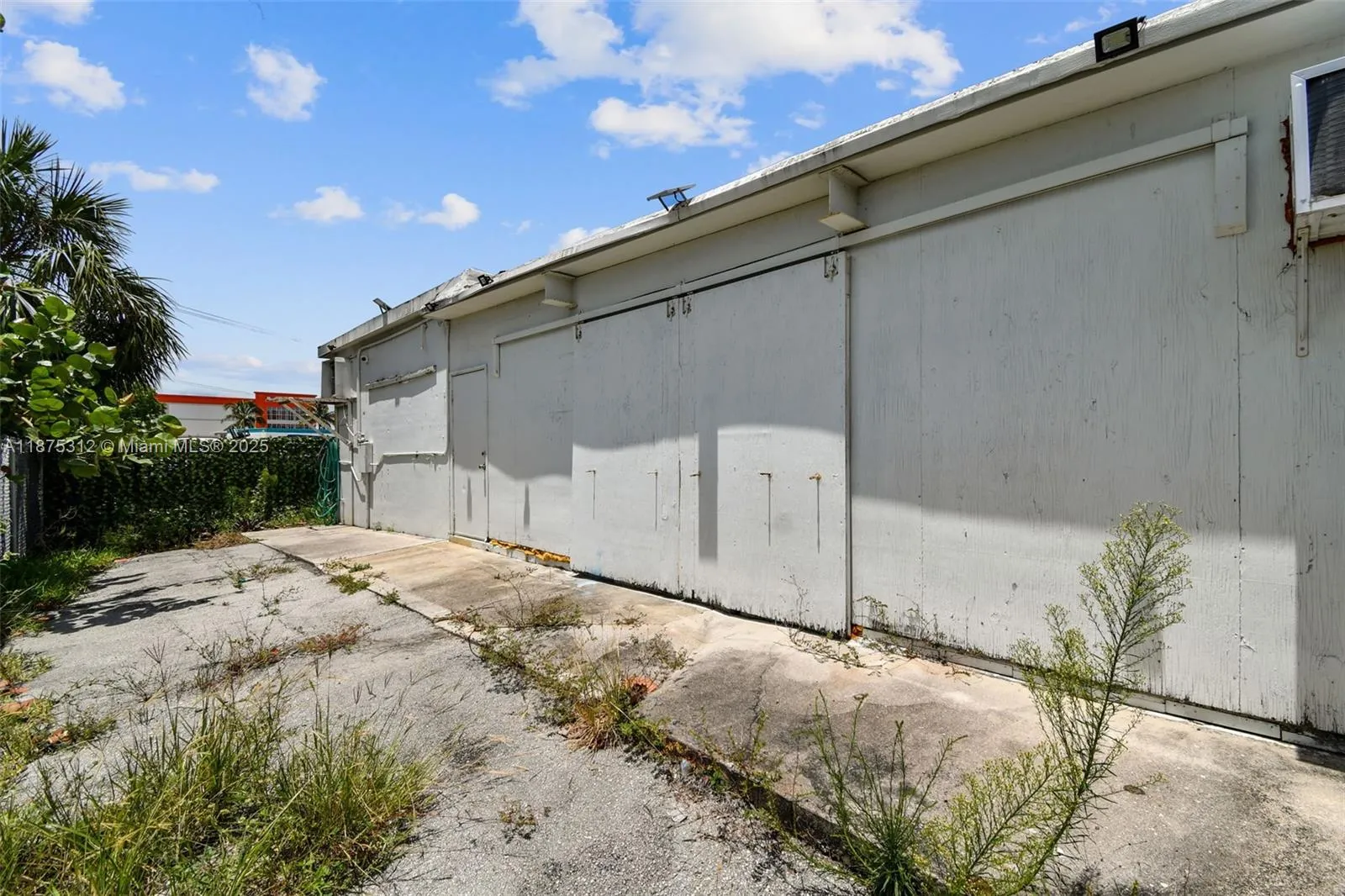 552 S Dixie Hwy E, Pompano Beach, Florida 33060, Pompano Beach, Florida 33060, ,Commercial Sale,For Sale,552 S Dixie Hwy E, Pompano Beach, Florida 33060,A11875312