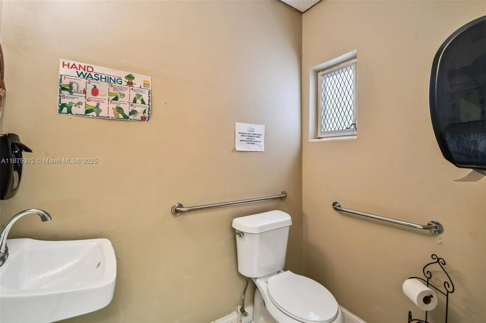 552 S Dixie Hwy E, Pompano Beach, Florida 33060, Pompano Beach, Florida 33060, ,Commercial Sale,For Sale,552 S Dixie Hwy E, Pompano Beach, Florida 33060,A11875312