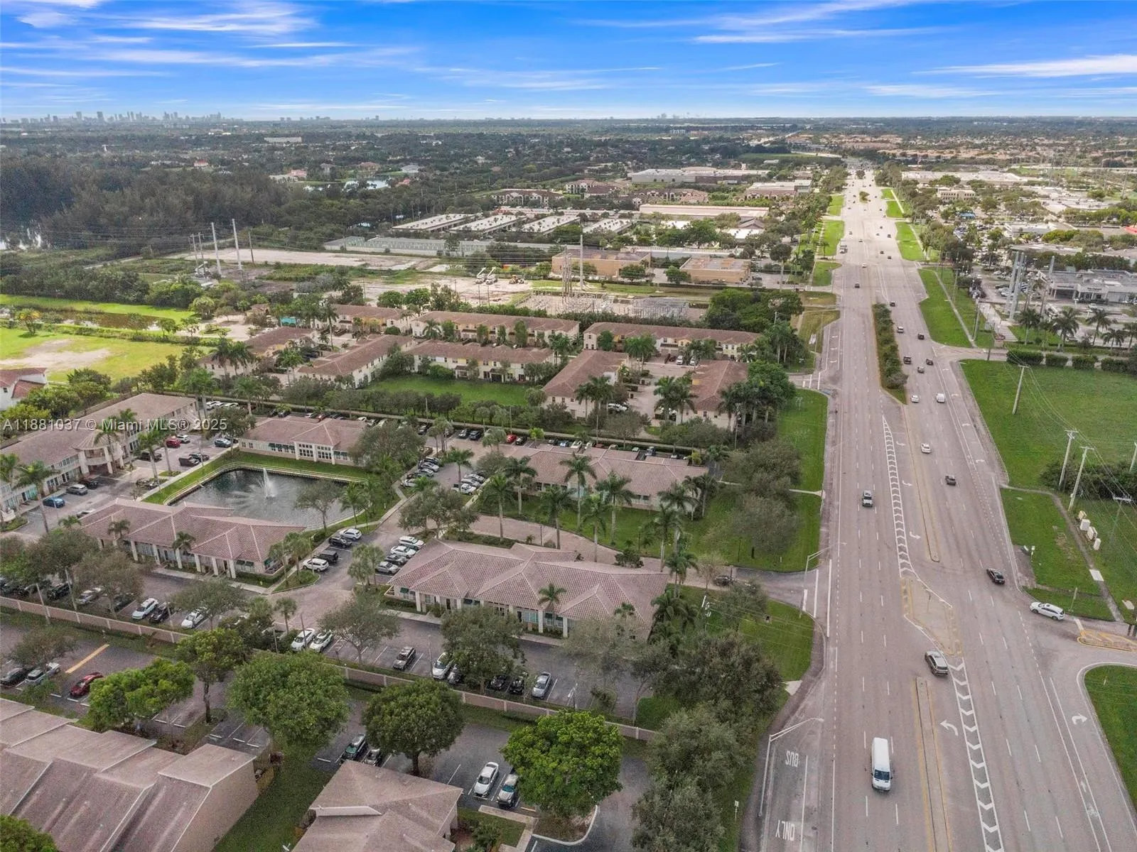 5200 S University Dr 103a, Davie, Florida 33328, Davie, Florida 33328, ,Commercial Sale,For Sale,5200 S University Dr 103a, Davie, Florida 33328,A11881037