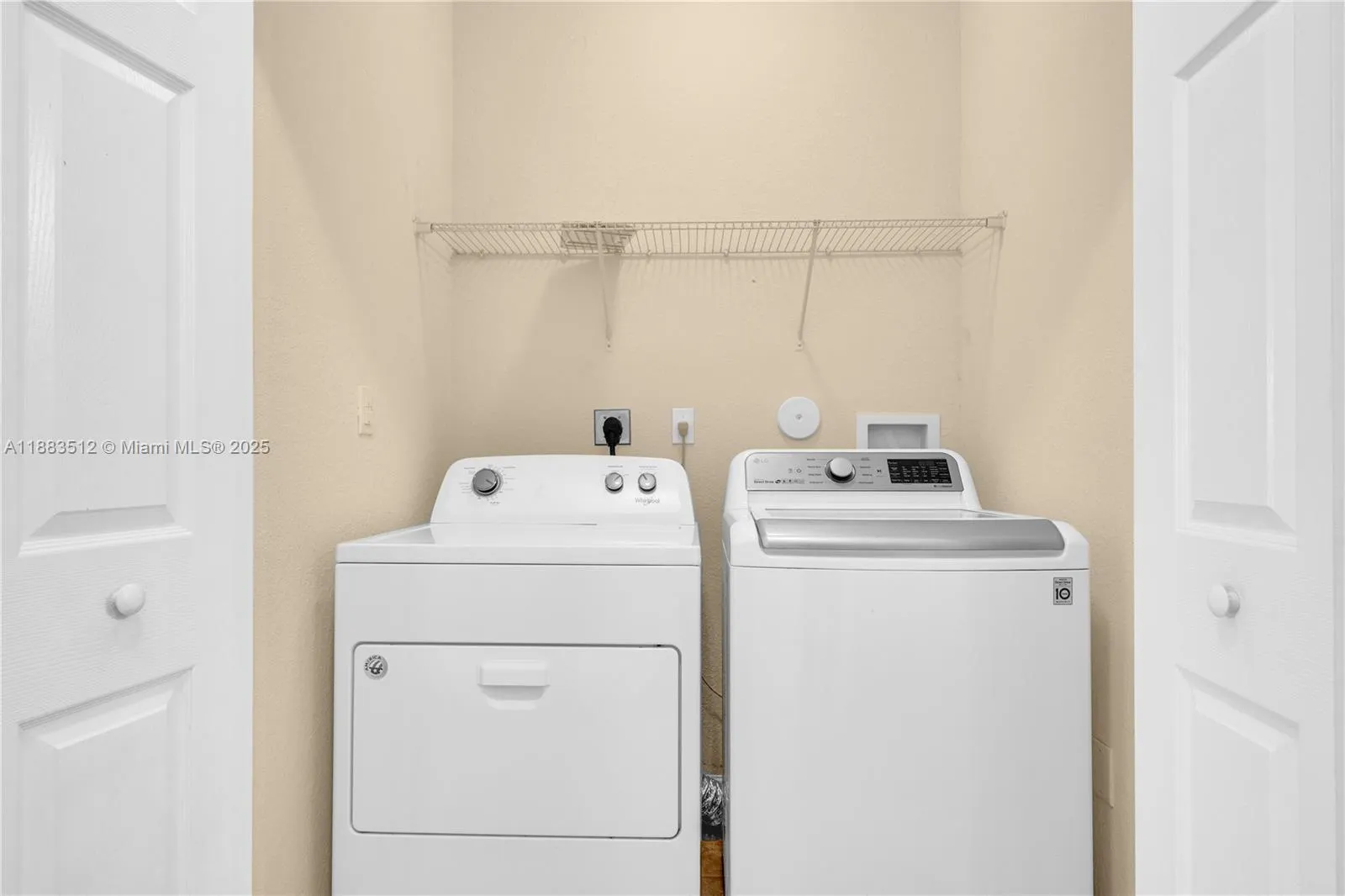 2401 Ne 4th St, Homestead, Florida 33033, Homestead, Florida 33033, 4 Bedrooms Bedrooms, ,2 BathroomsBathrooms,Residential,For Sale,2401 Ne 4th St, Homestead, Florida 33033,A11883512