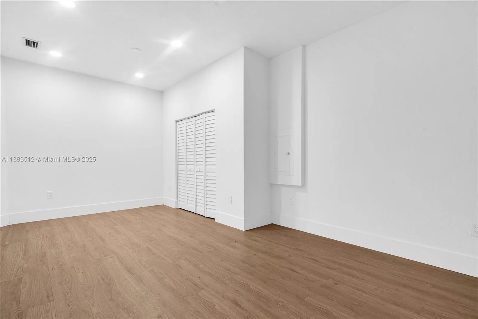 2401 Ne 4th St, Homestead, Florida 33033, Homestead, Florida 33033, 4 Bedrooms Bedrooms, ,2 BathroomsBathrooms,Residential,For Sale,2401 Ne 4th St, Homestead, Florida 33033,A11883512