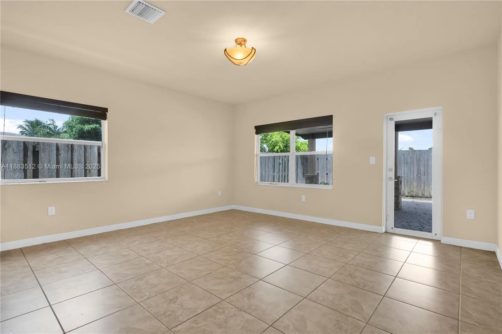 2401 Ne 4th St, Homestead, Florida 33033, Homestead, Florida 33033, 4 Bedrooms Bedrooms, ,2 BathroomsBathrooms,Residential,For Sale,2401 Ne 4th St, Homestead, Florida 33033,A11883512