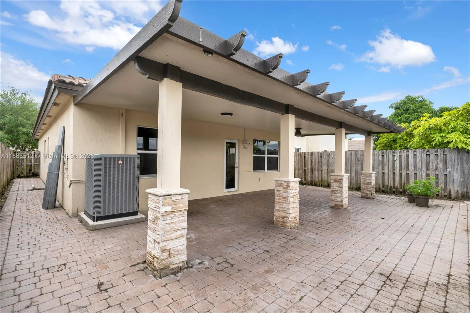 2401 Ne 4th St, Homestead, Florida 33033, Homestead, Florida 33033, 4 Bedrooms Bedrooms, ,2 BathroomsBathrooms,Residential,For Sale,2401 Ne 4th St, Homestead, Florida 33033,A11883512