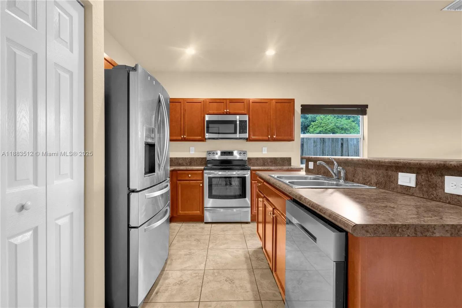 2401 Ne 4th St, Homestead, Florida 33033, Homestead, Florida 33033, 4 Bedrooms Bedrooms, ,2 BathroomsBathrooms,Residential,For Sale,2401 Ne 4th St, Homestead, Florida 33033,A11883512