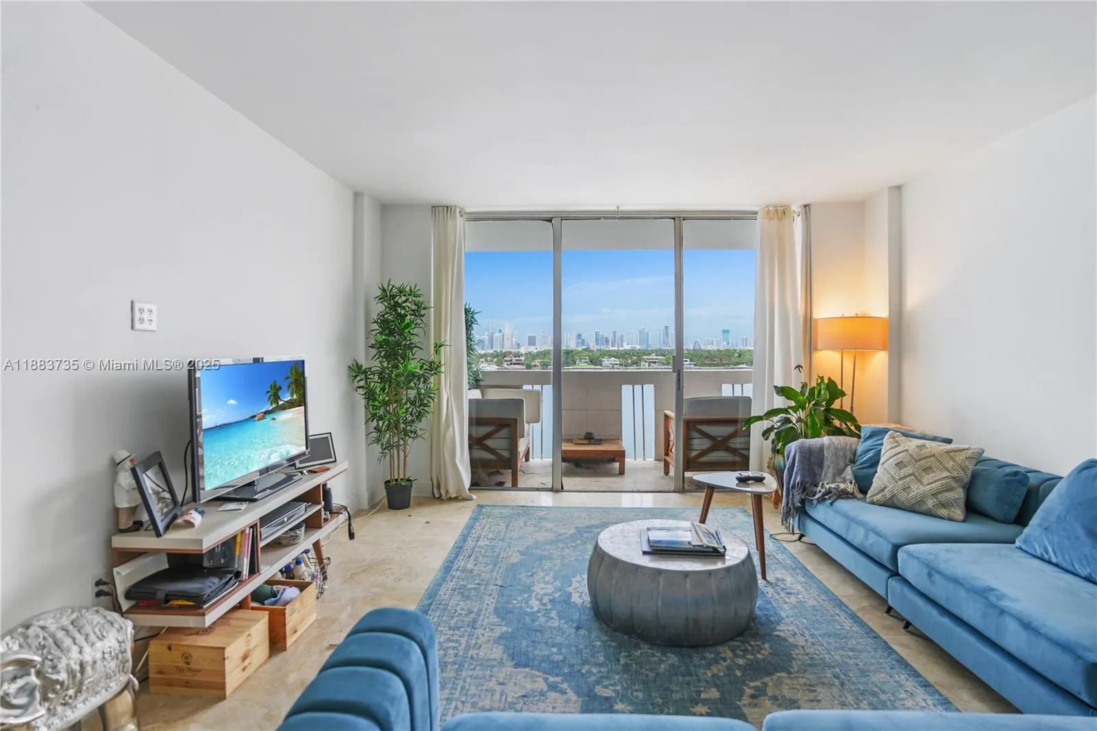 800 West Ave 927, Miami Beach, Florida 33139, Miami Beach, Florida 33139, 1 Bedroom Bedrooms, ,1 BathroomBathrooms,Residential Lease,For Rent,800 West Ave 927, Miami Beach, Florida 33139,A11883735