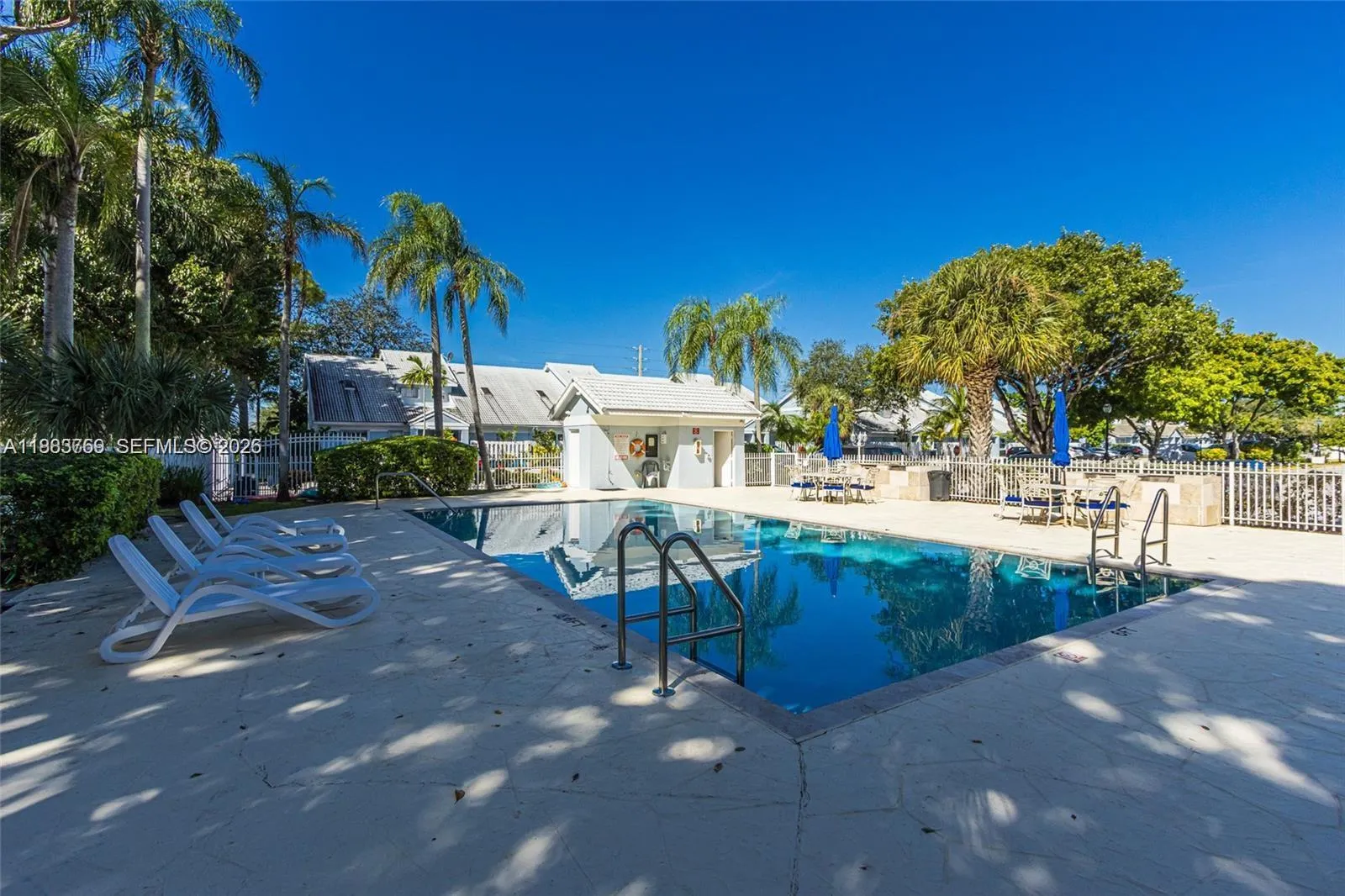 390 Se 2nd Ave J3, Deerfield Beach, Florida 33441, Deerfield Beach, Florida 33441, 3 Bedrooms Bedrooms, ,2 BathroomsBathrooms,Residential,For Sale,390 Se 2nd Ave J3, Deerfield Beach, Florida 33441,A11883769