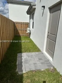 834 Se 26th Rd Studio, Homestead, Florida 33035, Homestead, Florida 33035, 1 Bedroom Bedrooms, ,1 BathroomBathrooms,Residential Lease,For Rent,834 Se 26th Rd Studio, Homestead, Florida 33035,A11883793