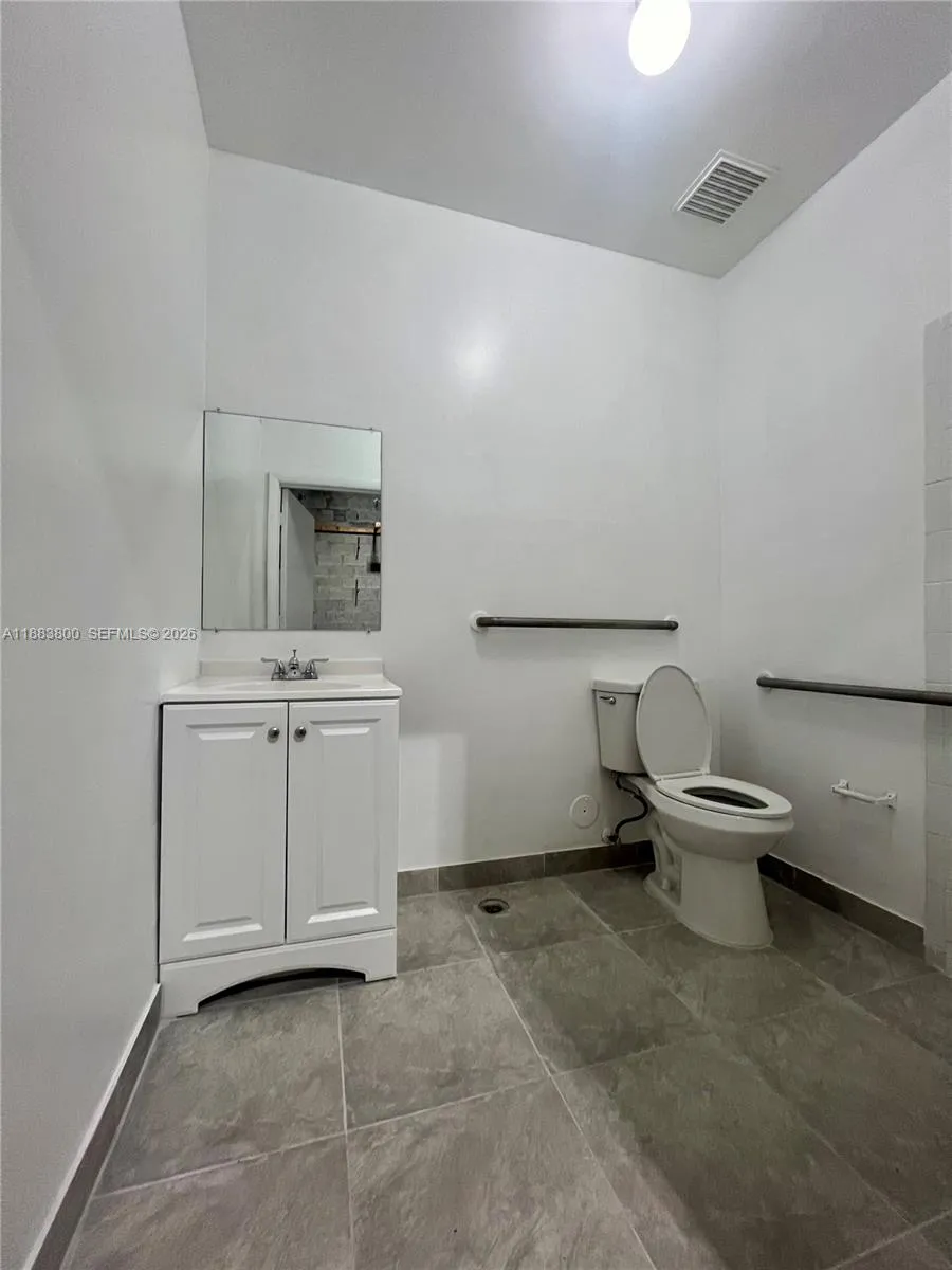16215 Sw 117th Ave 4, Miami, Florida 33177, Miami, Florida 33177, ,Commercial Lease,For Rent,16215 Sw 117th Ave 4, Miami, Florida 33177,A11883800