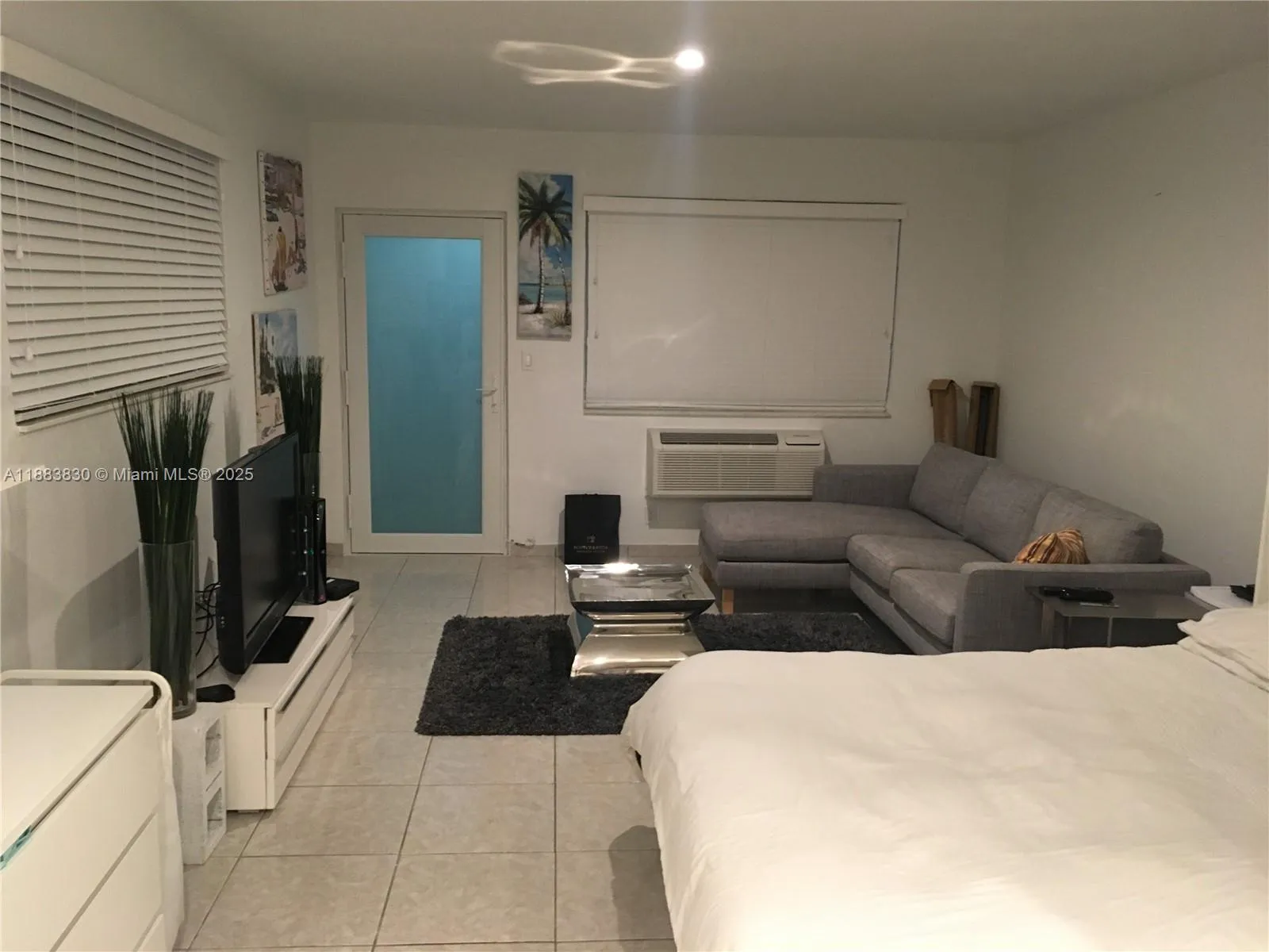 158 Ocean Dr 407, Miami Beach, Florida 33139, Miami Beach, Florida 33139, ,1 BathroomBathrooms,Residential,For Sale,158 Ocean Dr 407, Miami Beach, Florida 33139,A11883830
