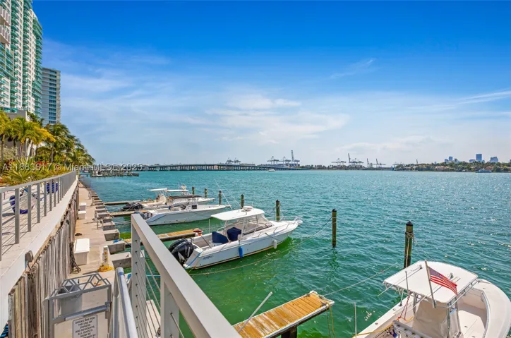 Dock