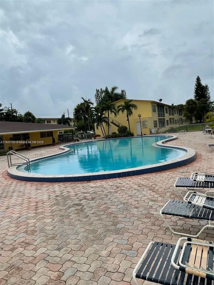 20201 Ne 29th Ct D112, Aventura, Florida 33180, Aventura, Florida 33180, 2 Bedrooms Bedrooms, ,2 BathroomsBathrooms,Residential,For Sale,20201 Ne 29th Ct D112, Aventura, Florida 33180,A11881757