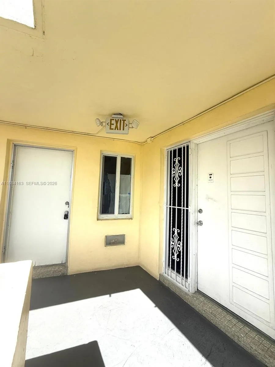 1201 Ne 191st St G304, Miami, Florida 33179, Miami, Florida 33179, 2 Bedrooms Bedrooms, ,2 BathroomsBathrooms,Residential,For Sale,1201 Ne 191st St G304, Miami, Florida 33179,A11884163