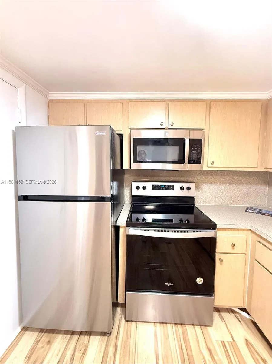 1201 Ne 191st St G304, Miami, Florida 33179, Miami, Florida 33179, 2 Bedrooms Bedrooms, ,2 BathroomsBathrooms,Residential,For Sale,1201 Ne 191st St G304, Miami, Florida 33179,A11884163