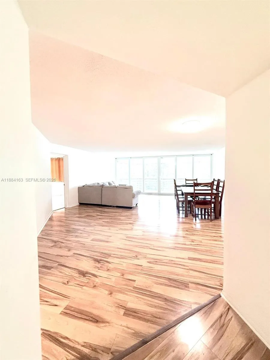 1201 Ne 191st St G304, Miami, Florida 33179, Miami, Florida 33179, 2 Bedrooms Bedrooms, ,2 BathroomsBathrooms,Residential,For Sale,1201 Ne 191st St G304, Miami, Florida 33179,A11884163