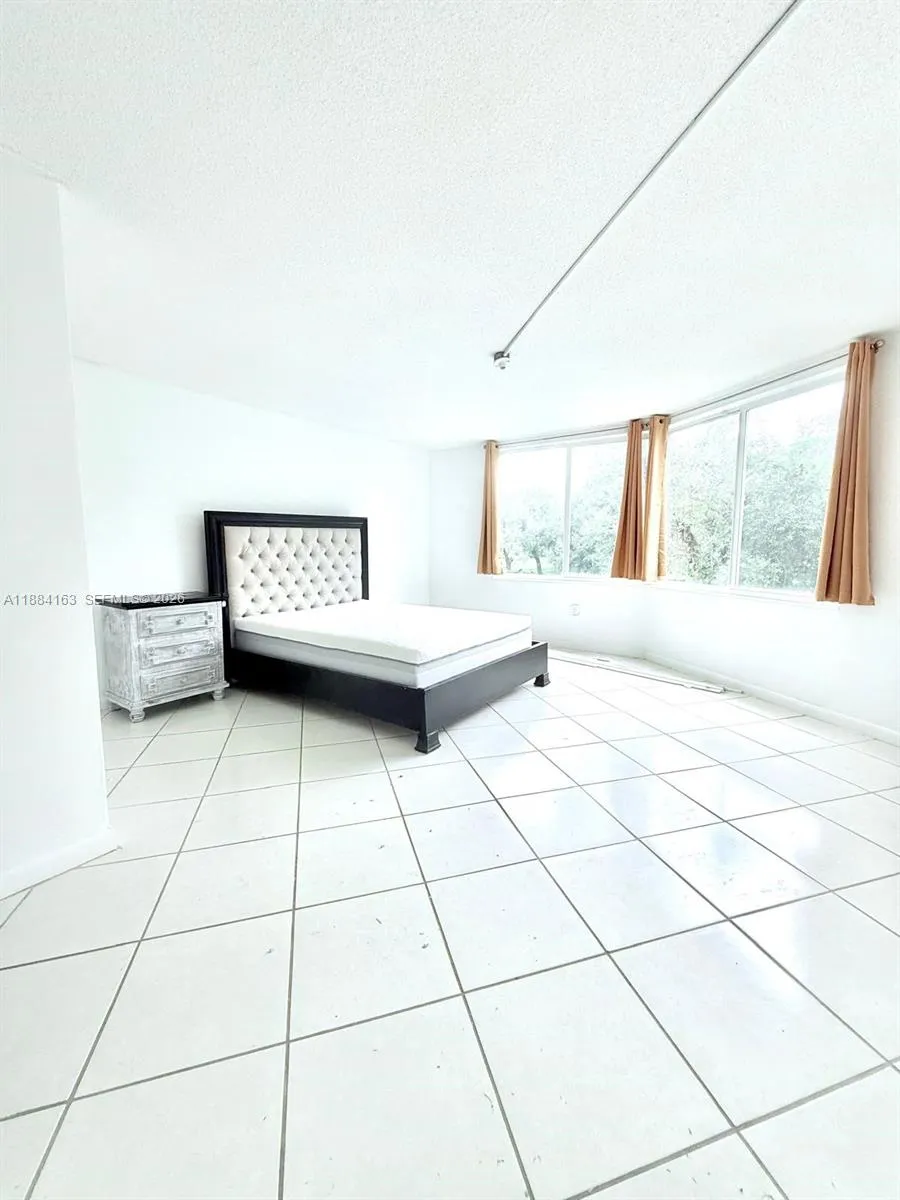 1201 Ne 191st St G304, Miami, Florida 33179, Miami, Florida 33179, 2 Bedrooms Bedrooms, ,2 BathroomsBathrooms,Residential,For Sale,1201 Ne 191st St G304, Miami, Florida 33179,A11884163