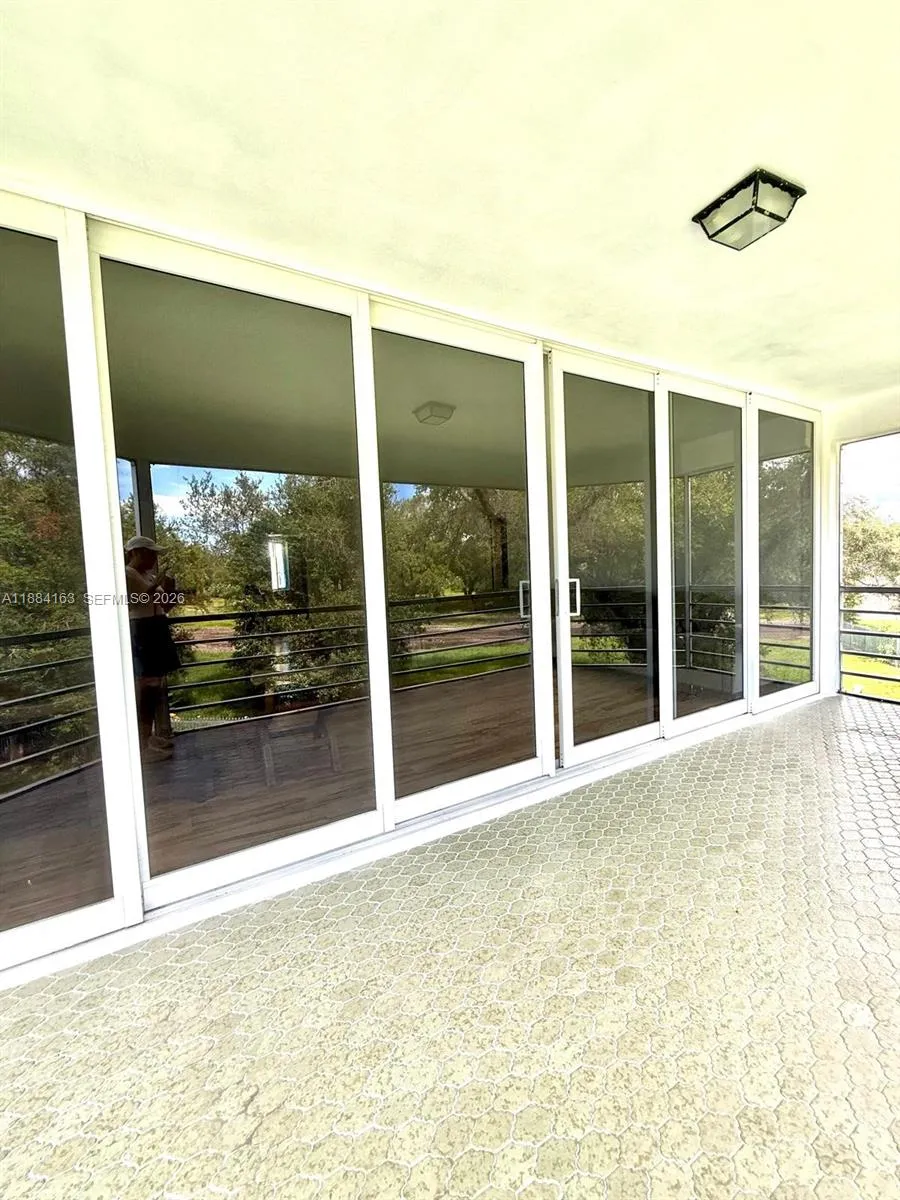 1201 Ne 191st St G304, Miami, Florida 33179, Miami, Florida 33179, 2 Bedrooms Bedrooms, ,2 BathroomsBathrooms,Residential,For Sale,1201 Ne 191st St G304, Miami, Florida 33179,A11884163