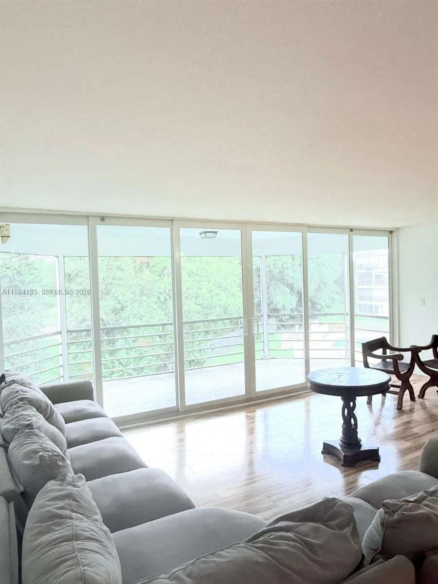 1201 Ne 191st St G304, Miami, Florida 33179, Miami, Florida 33179, 2 Bedrooms Bedrooms, ,2 BathroomsBathrooms,Residential,For Sale,1201 Ne 191st St G304, Miami, Florida 33179,A11884163