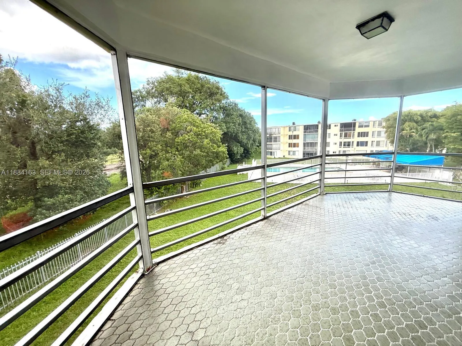 1201 Ne 191st St G304, Miami, Florida 33179, Miami, Florida 33179, 2 Bedrooms Bedrooms, ,2 BathroomsBathrooms,Residential,For Sale,1201 Ne 191st St G304, Miami, Florida 33179,A11884163