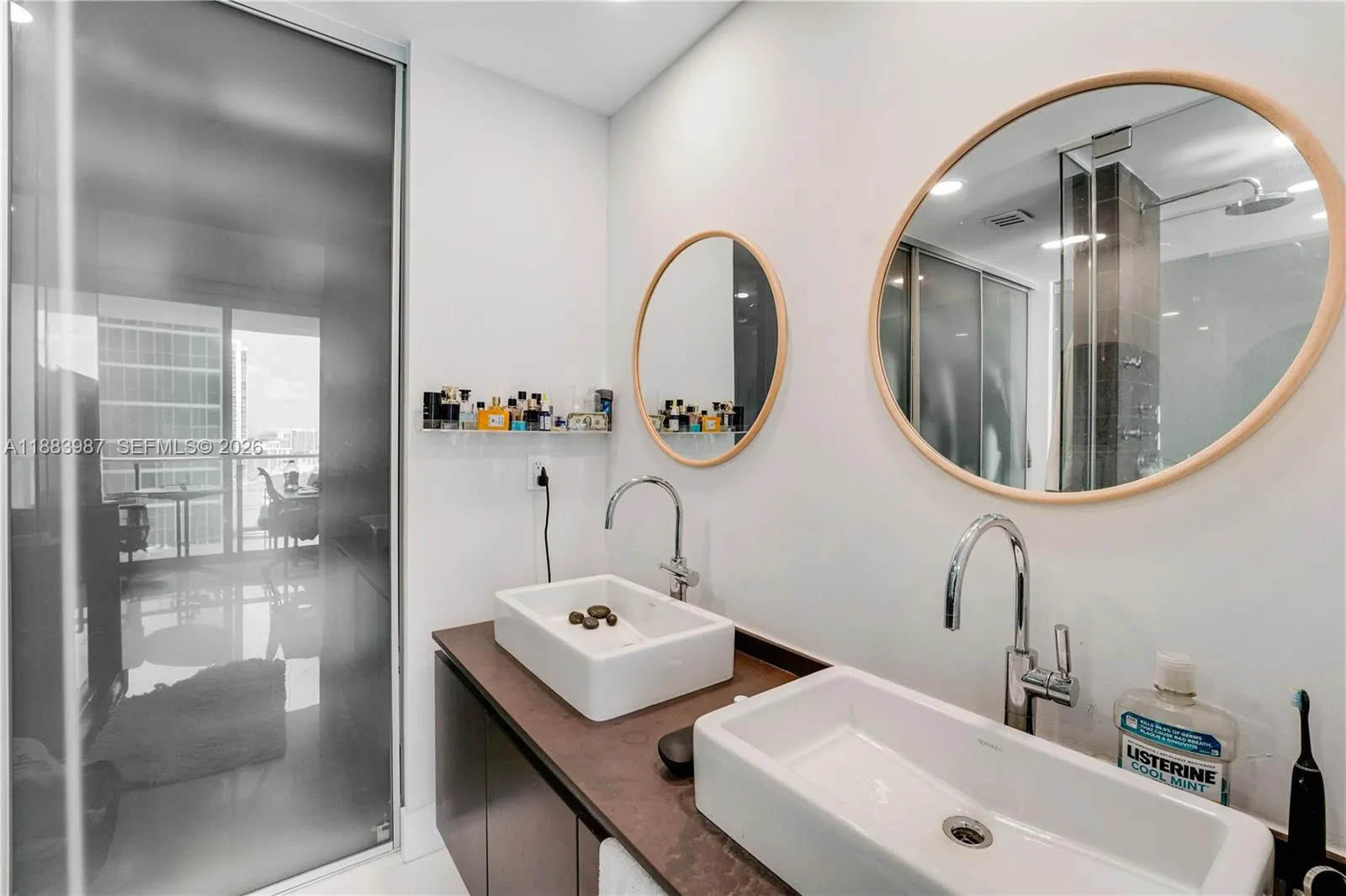 1040 Biscayne Blvd 1905, Miami, Florida 33132, Miami, Florida 33132, 1 Bedroom Bedrooms, ,1 BathroomBathrooms,Residential,For Sale,1040 Biscayne Blvd 1905, Miami, Florida 33132,A11883987