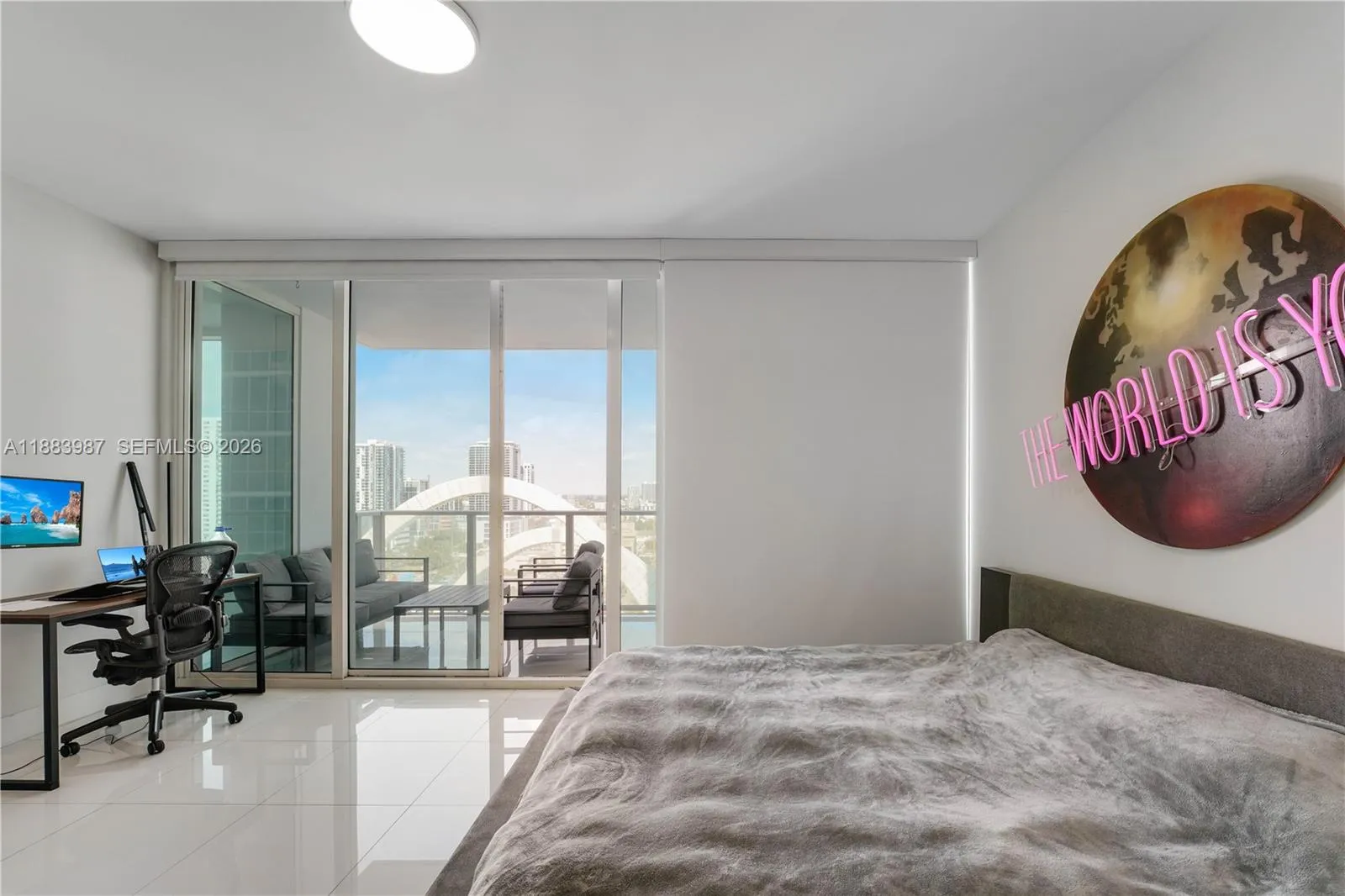 1040 Biscayne Blvd 1905, Miami, Florida 33132, Miami, Florida 33132, 1 Bedroom Bedrooms, ,1 BathroomBathrooms,Residential,For Sale,1040 Biscayne Blvd 1905, Miami, Florida 33132,A11883987