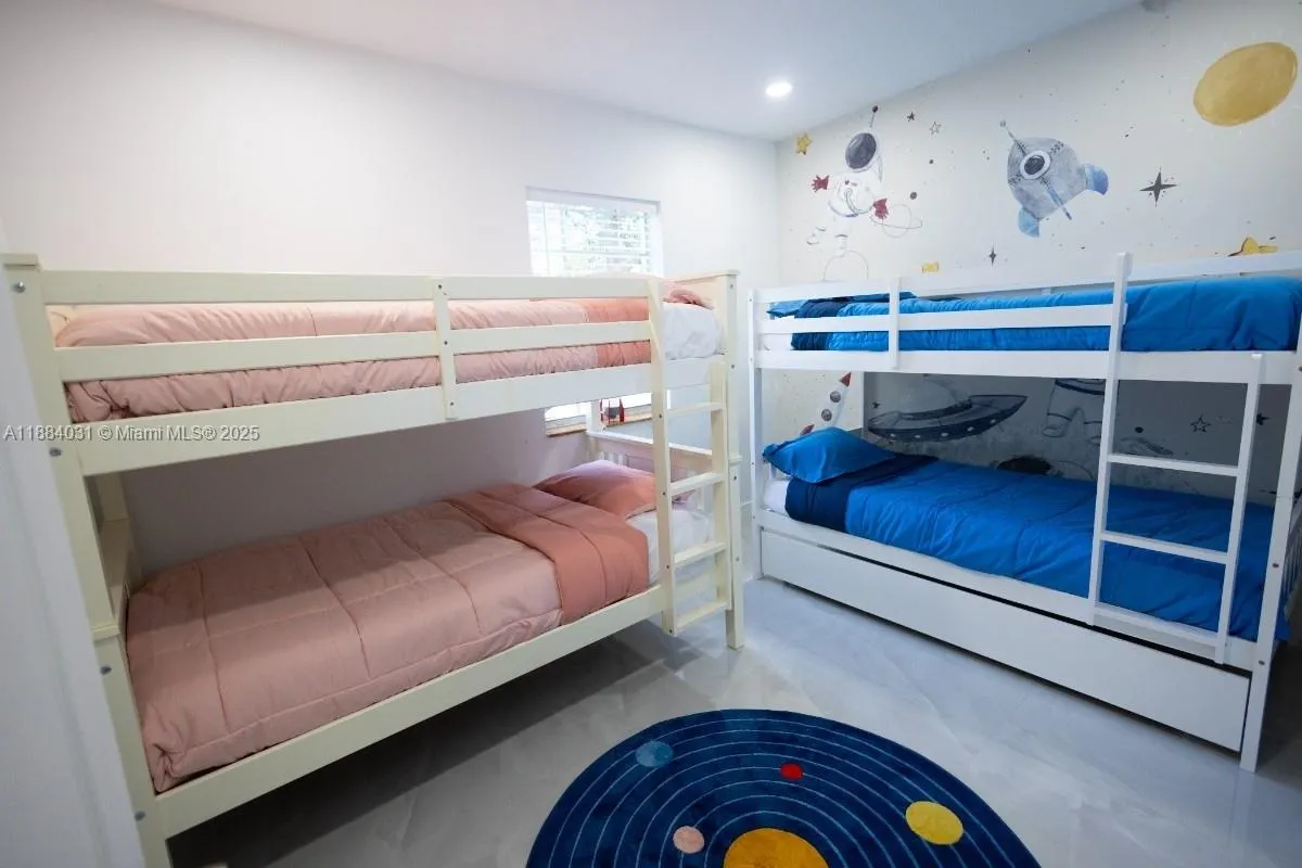 1435 Grant St Na, Hollywood, Florida 33020, Hollywood, Florida 33020, 4 Bedrooms Bedrooms, ,2 BathroomsBathrooms,Residential Lease,For Rent,1435 Grant St Na, Hollywood, Florida 33020,A11884031