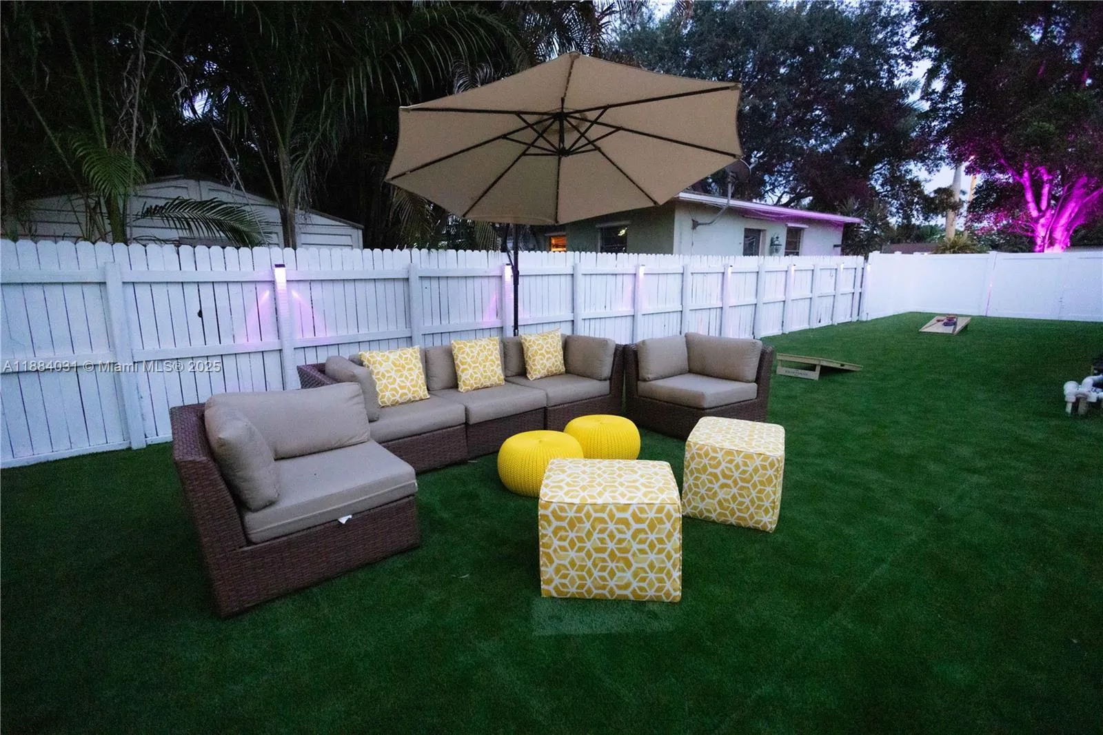 1435 Grant St Na, Hollywood, Florida 33020, Hollywood, Florida 33020, 4 Bedrooms Bedrooms, ,2 BathroomsBathrooms,Residential Lease,For Rent,1435 Grant St Na, Hollywood, Florida 33020,A11884031