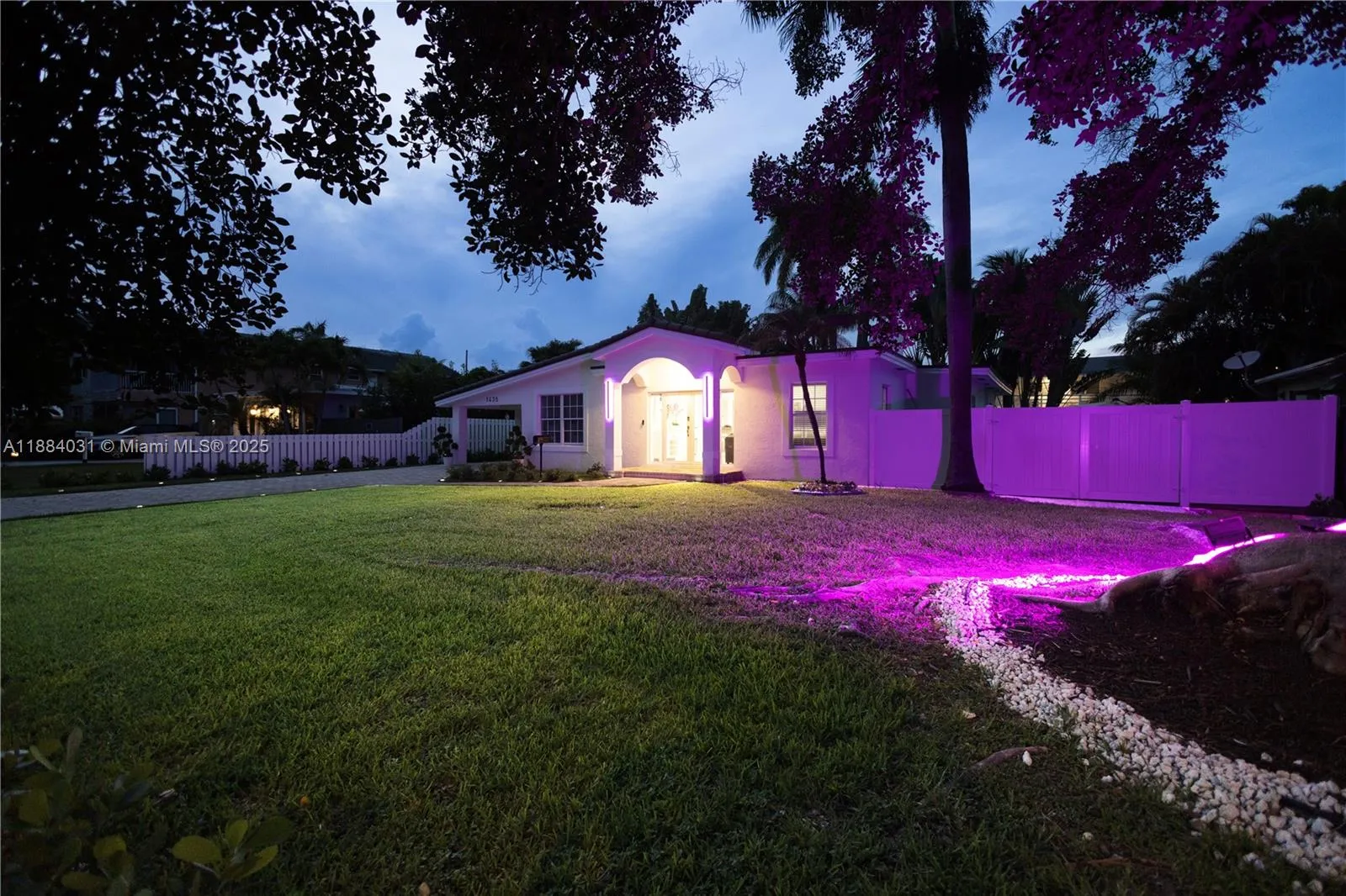1435 Grant St Na, Hollywood, Florida 33020, Hollywood, Florida 33020, 4 Bedrooms Bedrooms, ,2 BathroomsBathrooms,Residential Lease,For Rent,1435 Grant St Na, Hollywood, Florida 33020,A11884031