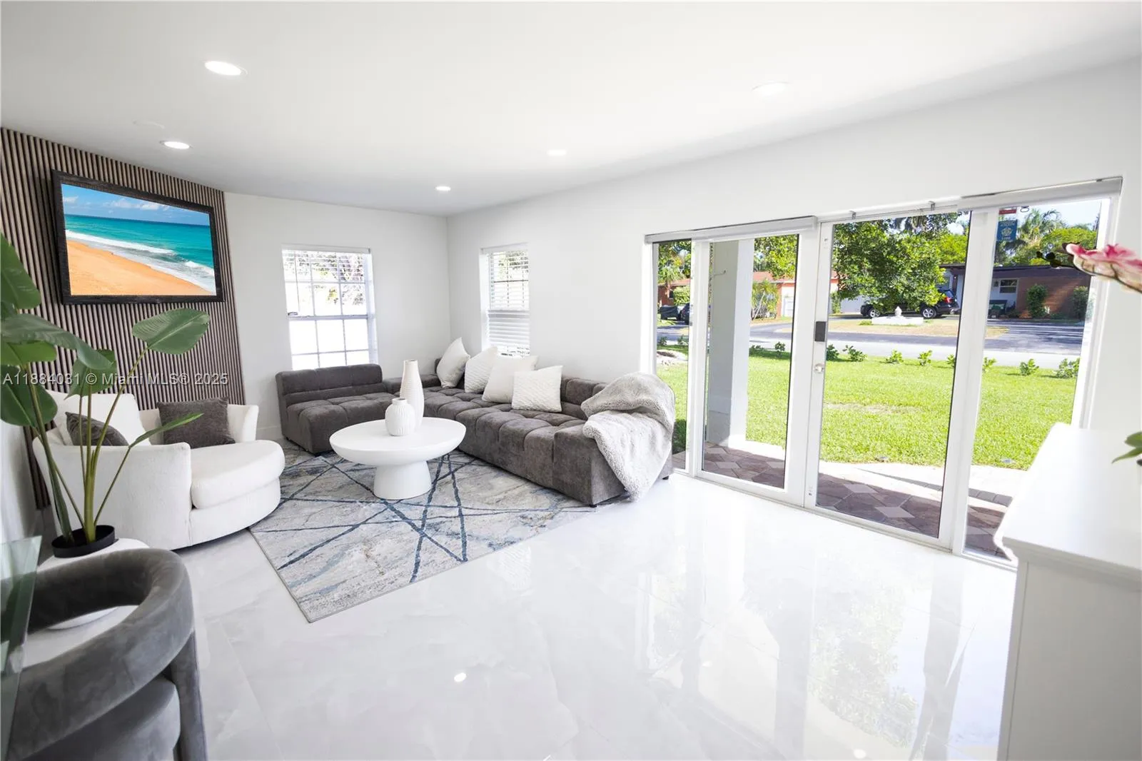 1435 Grant St Na, Hollywood, Florida 33020, Hollywood, Florida 33020, 4 Bedrooms Bedrooms, ,2 BathroomsBathrooms,Residential Lease,For Rent,1435 Grant St Na, Hollywood, Florida 33020,A11884031