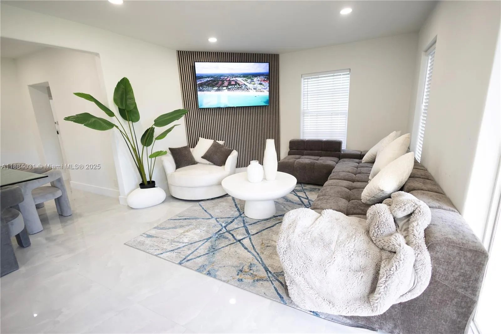 1435 Grant St Na, Hollywood, Florida 33020, Hollywood, Florida 33020, 4 Bedrooms Bedrooms, ,2 BathroomsBathrooms,Residential Lease,For Rent,1435 Grant St Na, Hollywood, Florida 33020,A11884031