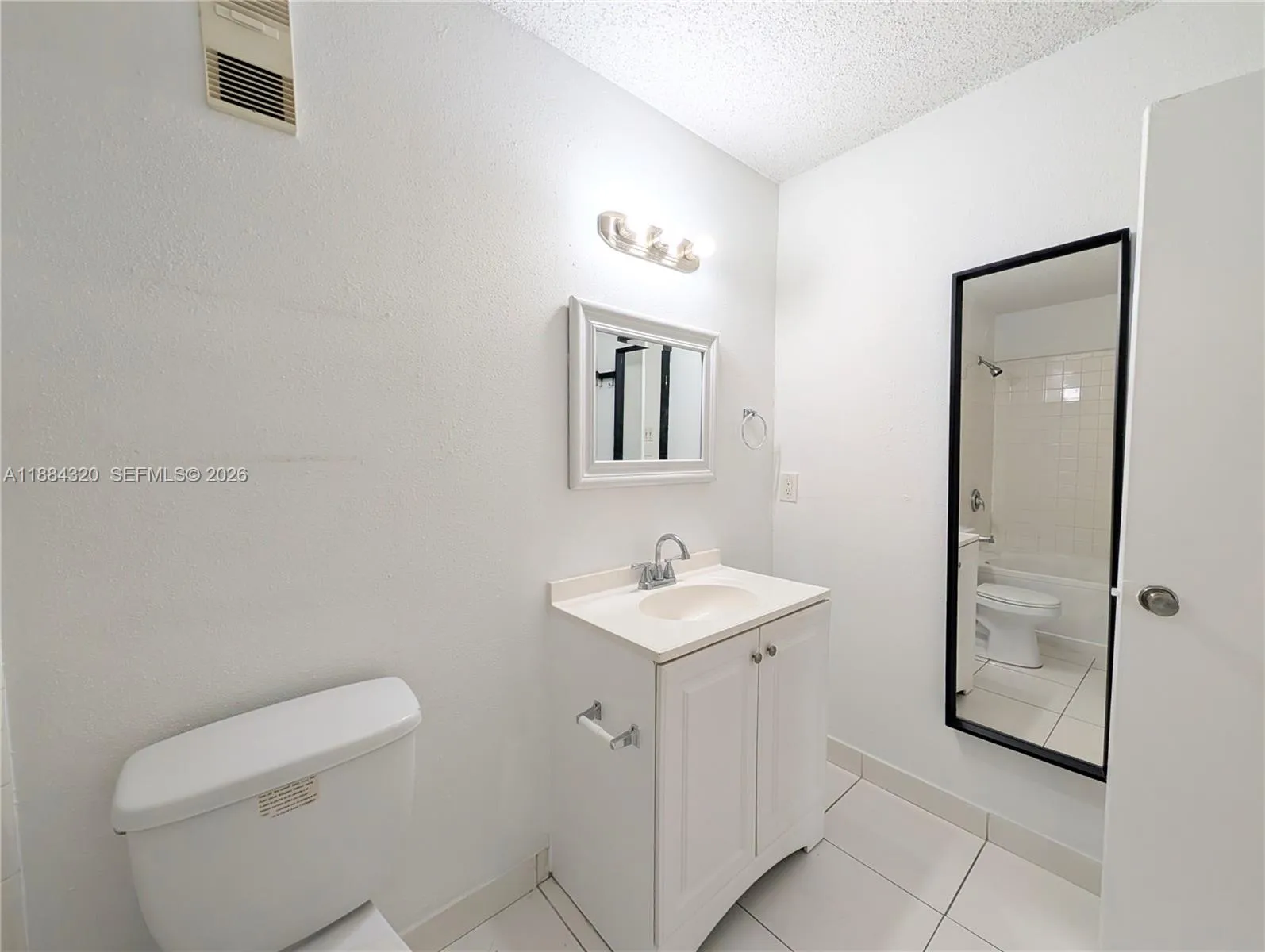 15040 Sw 103rd Ln 3202, Miami, Florida 33196, Miami, Florida 33196, 1 Bedroom Bedrooms, ,1 BathroomBathrooms,Residential Lease,For Rent,15040 Sw 103rd Ln 3202, Miami, Florida 33196,A11884320